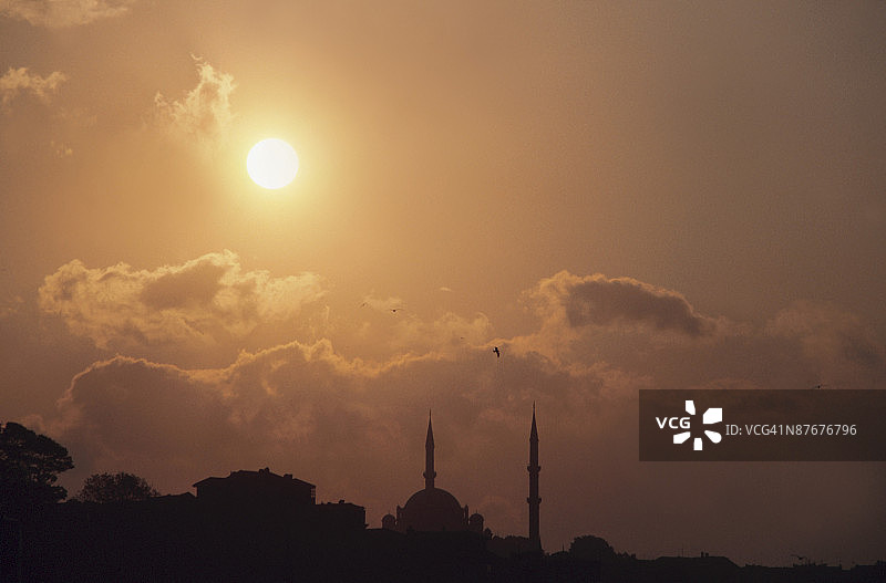土耳其伊斯坦布尔的黄昏图片素材
