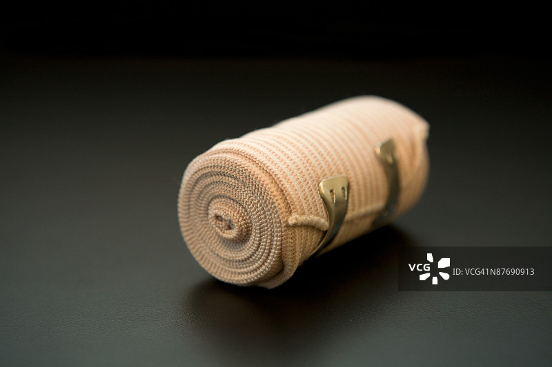 卷起的绷带的影棚照片图片素材