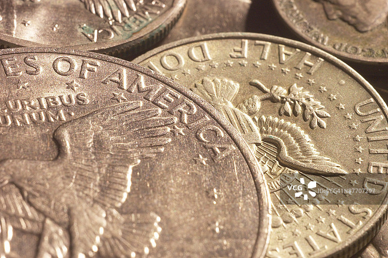 成堆的硬币特写图片素材