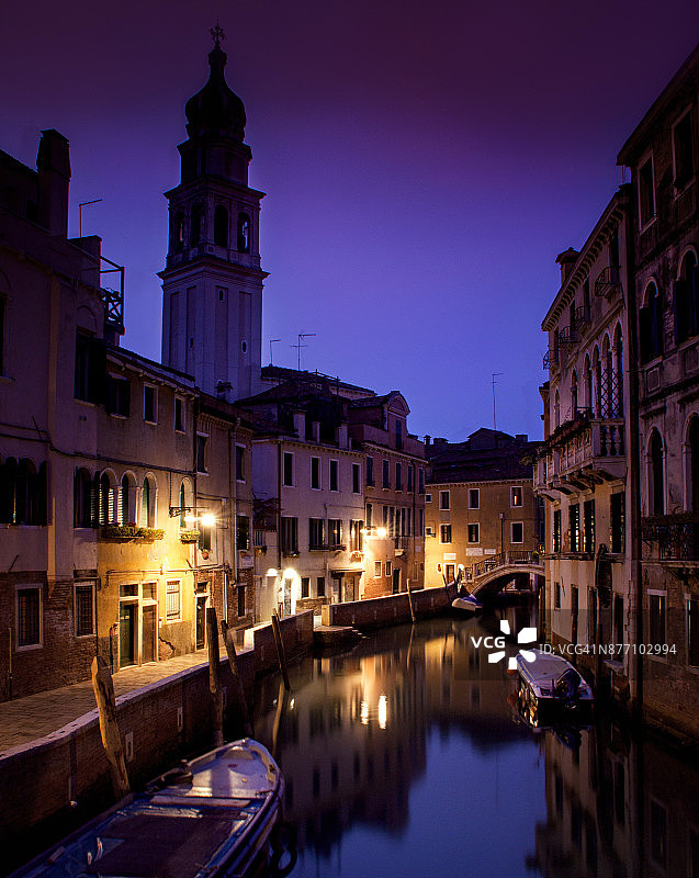意大利威尼斯夜景竖版照片图片素材