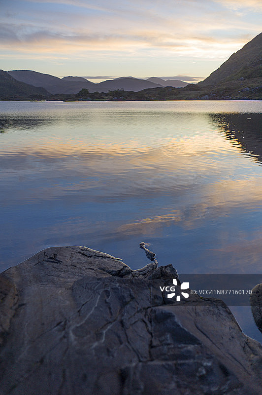 秋季基拉尼国家公园，莫克罗斯湖图片素材