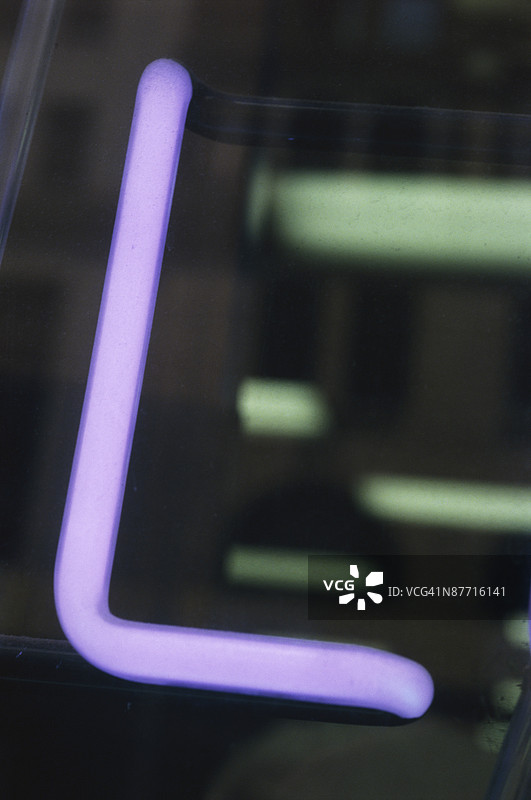 霓虹字母L图片素材