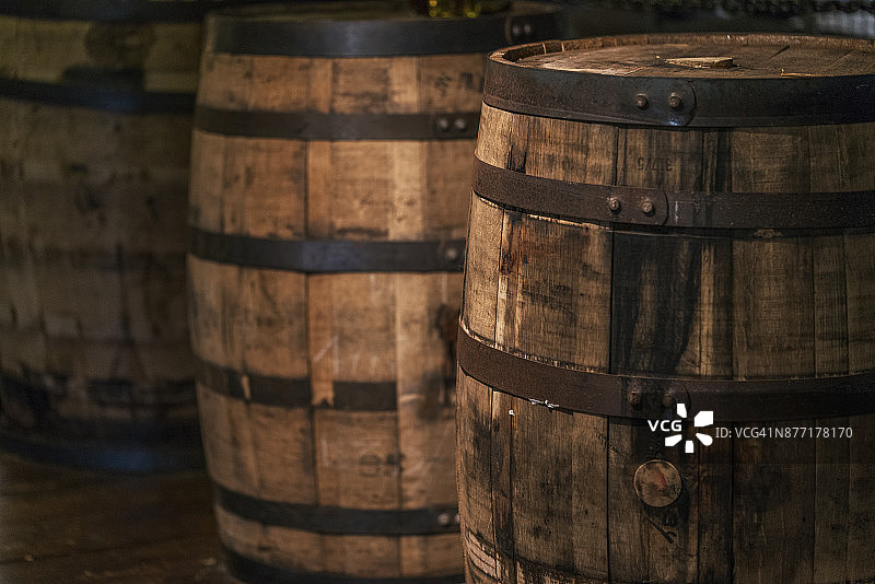 爱尔兰威士忌酒桶图片素材