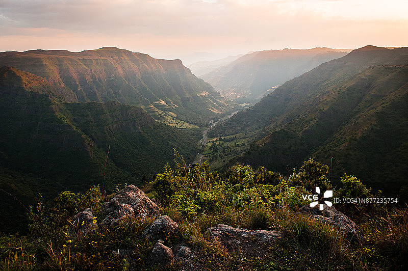 埃塞俄比亚锡米恩山国家公园的日落美景图片素材