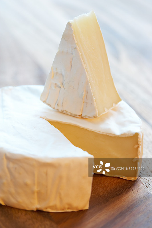 布里奶酪轮图片素材