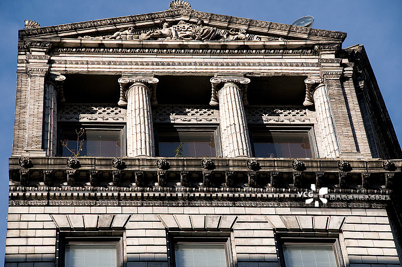 带有壁柱的历史建筑外观图片素材