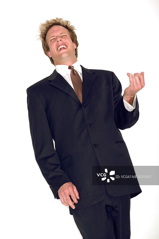 男子在空中弹吉他图片素材