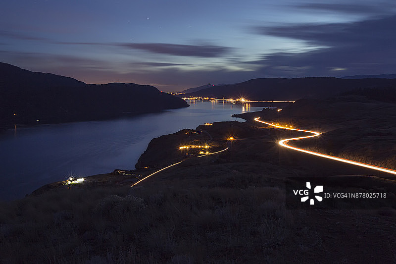 加拿大奥肯那根谷97号公路傍晚景色图片素材