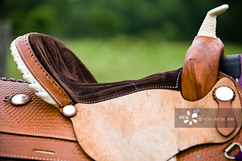 西部马鞍特写图片素材