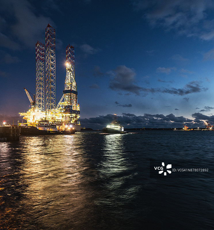 自升式石油钻井平台图片素材