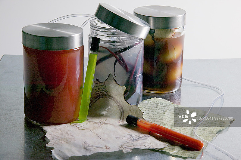 科学实验用瓶和试管图片素材