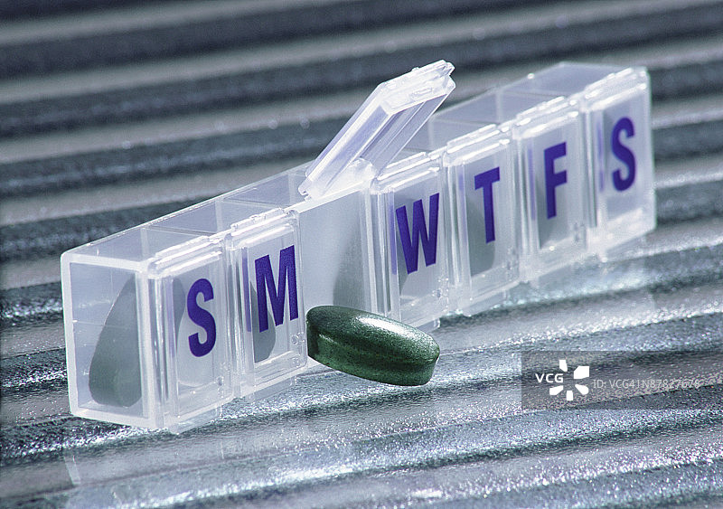 七天药盒图片素材