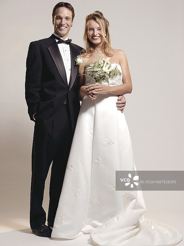 新娘和新郎的肖像图片素材