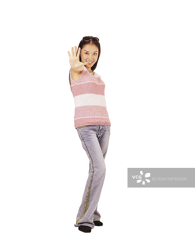 棕发女孩摆姿势图片素材