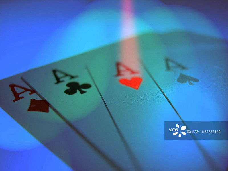 带有激光聚光灯的四张A图片素材