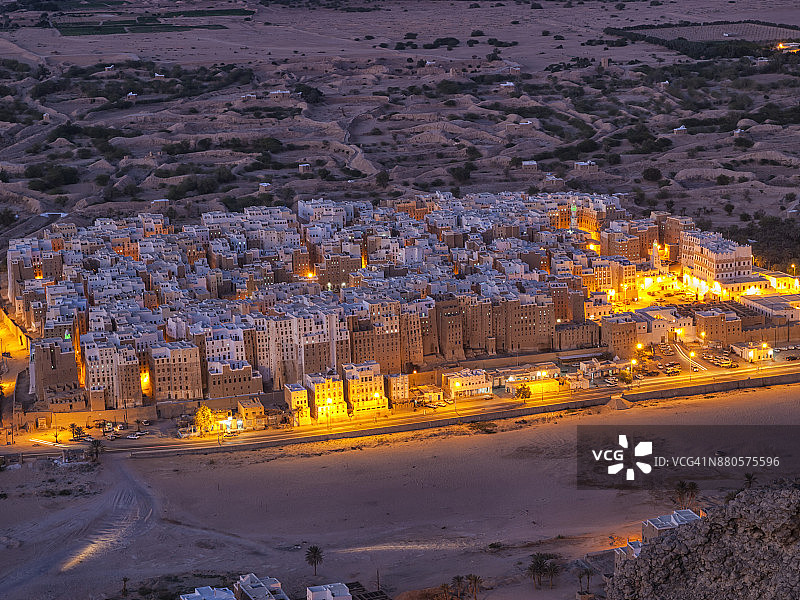 希巴姆古城夜景图片素材