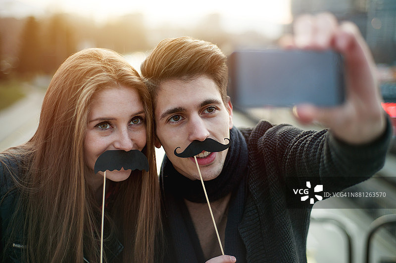 假胡子自拍图片素材