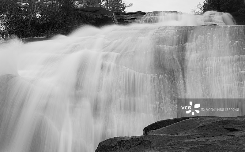 杜邦州立森林瀑布图片素材