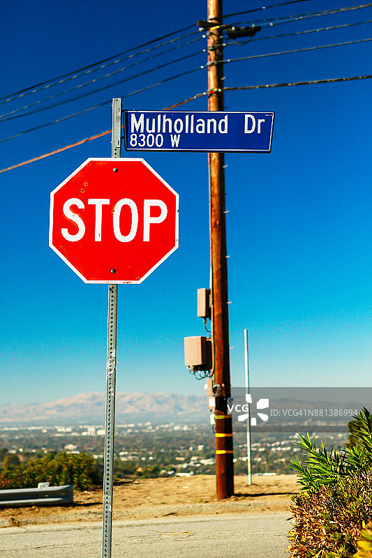 穆赫兰道街道路牌图片素材