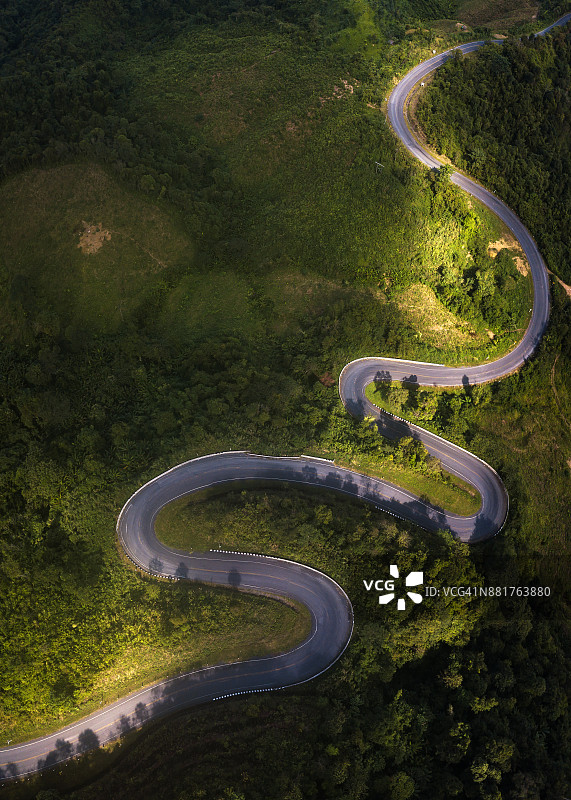 山路航拍图片素材