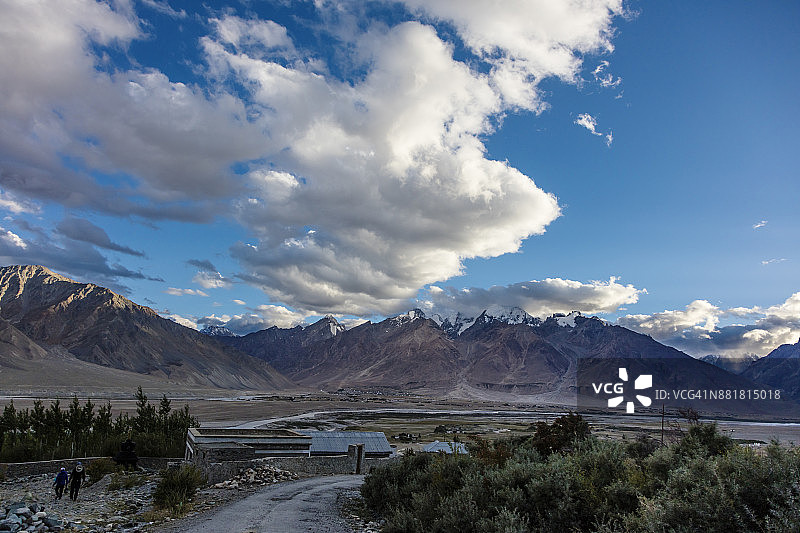 赞斯卡河峡谷漂流之旅图片素材