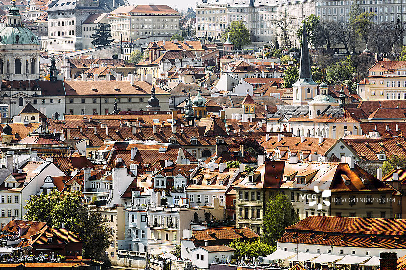 捷克共和国布拉格小城区的橙色屋顶图片素材