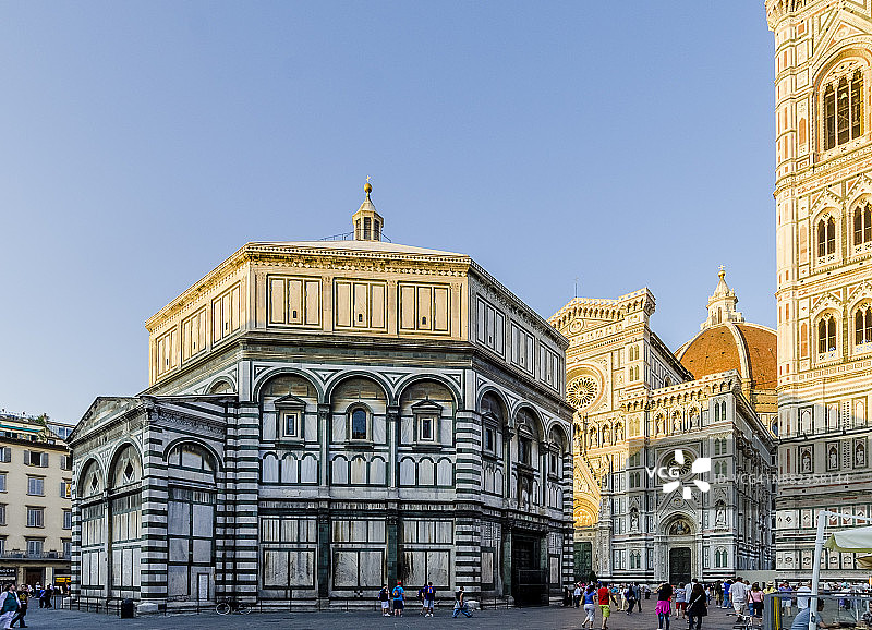 意大利佛罗伦萨圣约翰洗礼堂图片素材