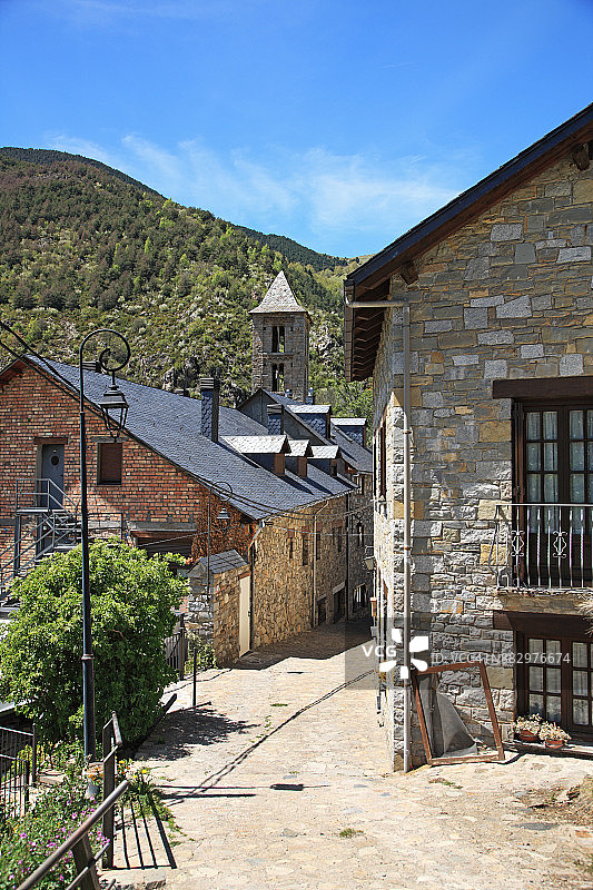 博伊谷加泰罗尼亚罗马式教堂群，圣欧拉利娅教堂，西班牙加泰罗尼亚图片素材