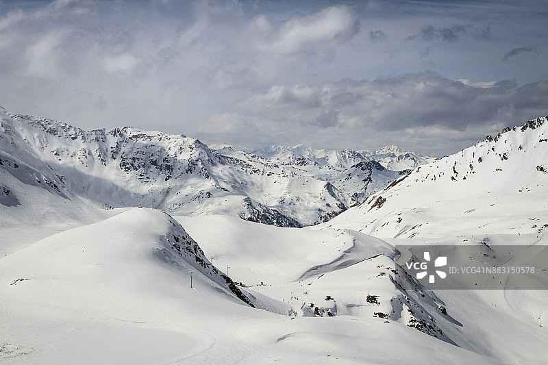 阿尔卑斯山的意境山景图片素材