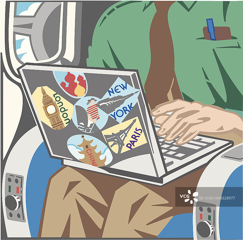 男人在飞机上使用笔记本电脑，纽约，伦敦，巴黎中国图片素材