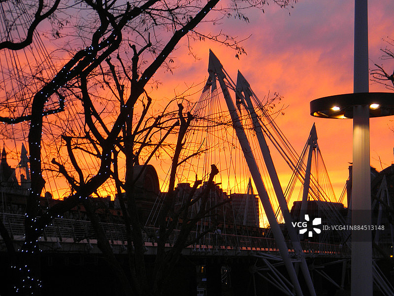 金色禧年桥日落图片素材