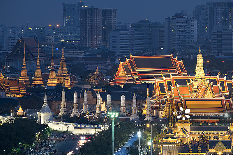 在泰国曼谷皇家田广场举行的已故国王普密蓬·阿杜德皇家火葬仪式图片素材