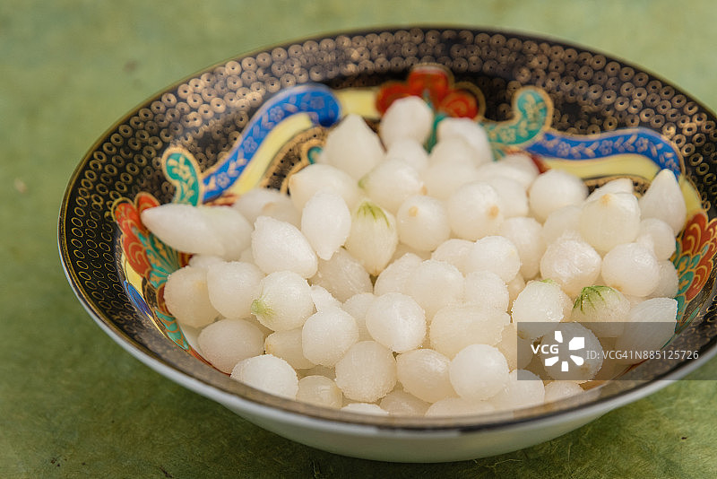 冰冻的小白洋葱图片素材