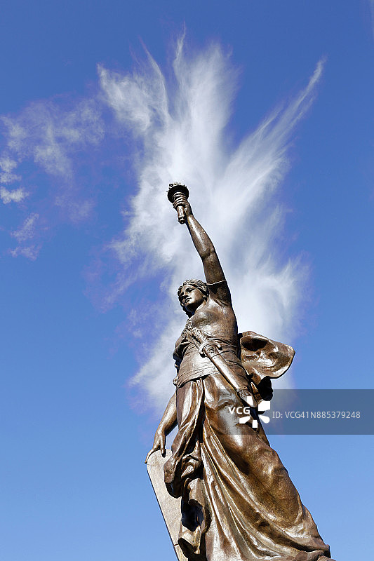 法国：手持火炬的共和国雕像图片素材