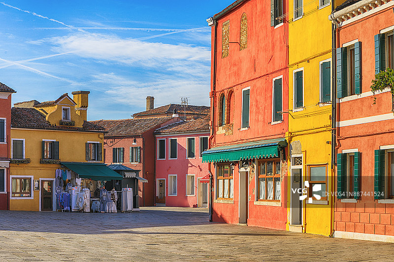 意大利布拉诺的彩色建筑图片素材