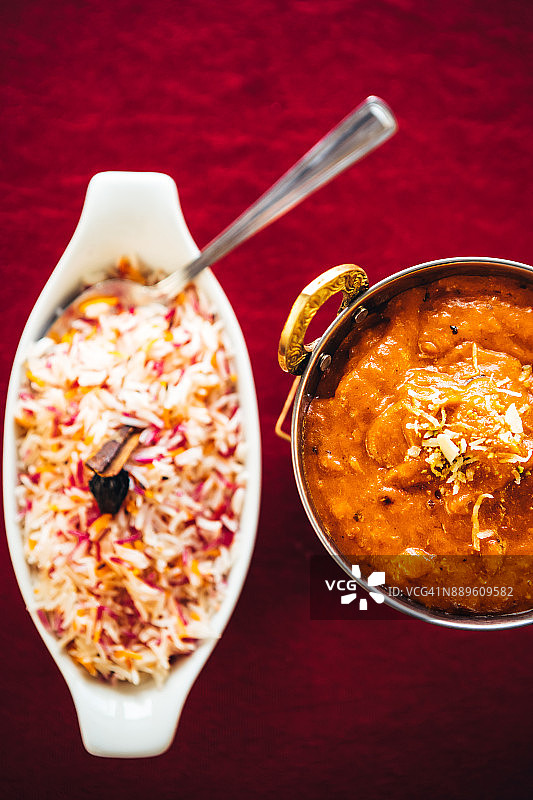 卡拉希盛盘黄油鸡肉咖喱，北印度美食图片素材