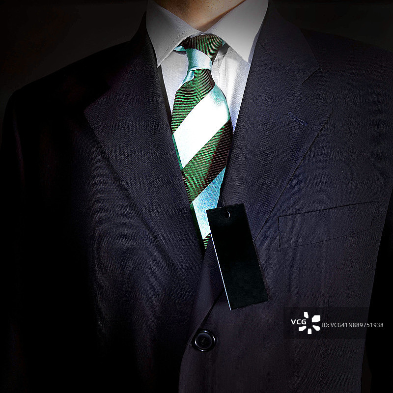 穿着西装打领带的男人图片素材