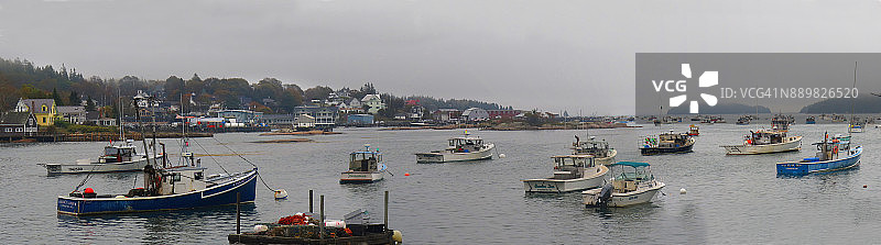 斯托宁顿秋季清晨图片素材