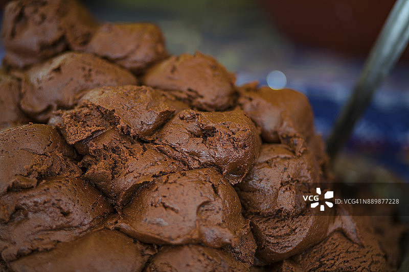 搭配鸡肉的Coloradito Mole酱图片素材