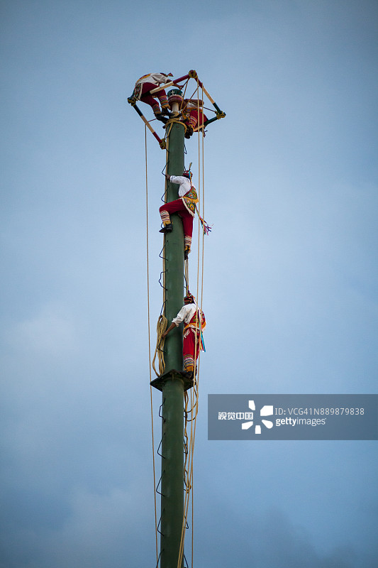 舞者或飞杆的舞蹈图片素材