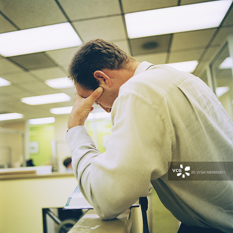 商人在办公室图片素材