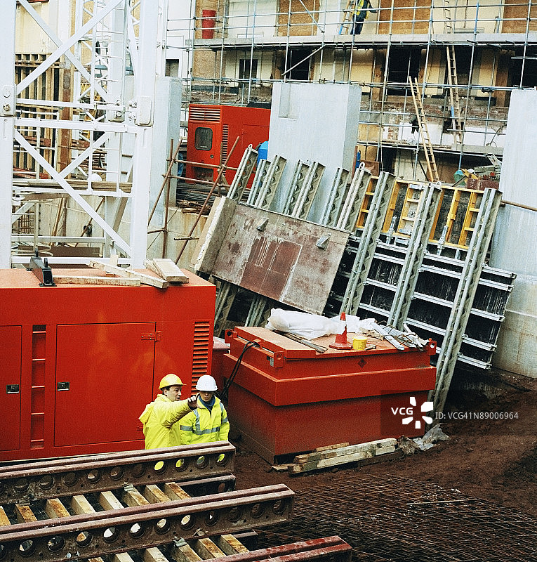 建筑工地上的建筑工人图片素材