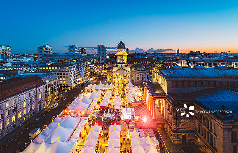 柏林天际线：宪兵广场圣诞市场图片素材