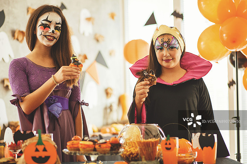 女巫纸杯蛋糕图片素材