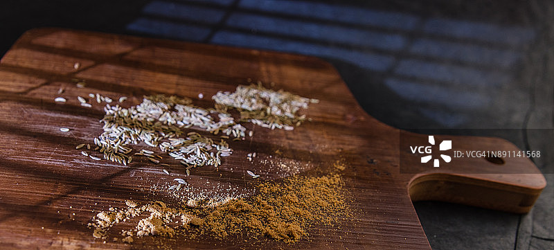 孜然籽和孜然粉图片素材