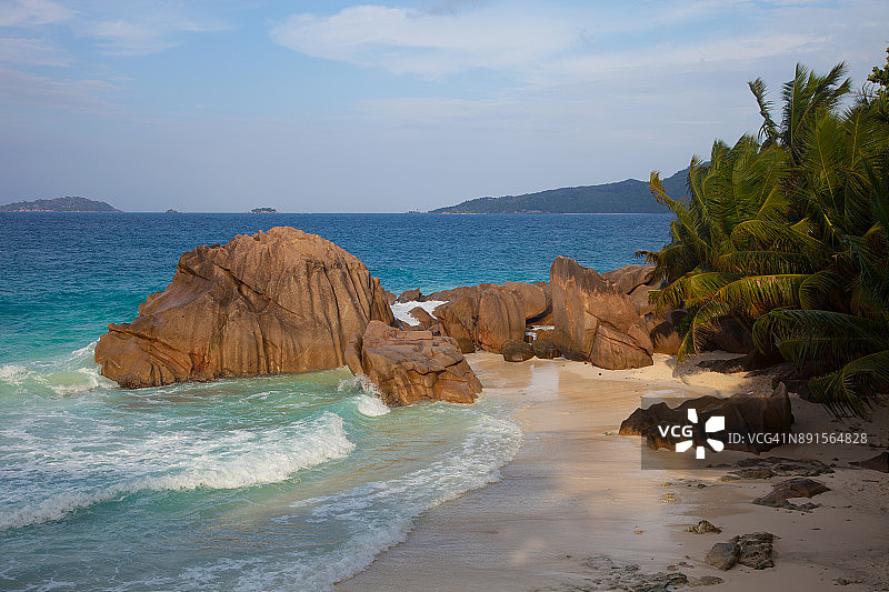 塞舌尔拉迪格岛安斯帕塔特斯岩石图片素材