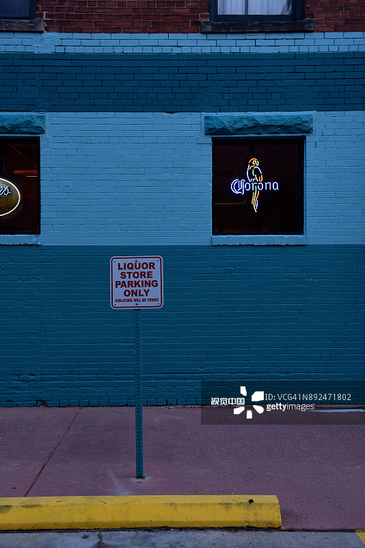 美国怀俄明州夏延的停车标志图片素材