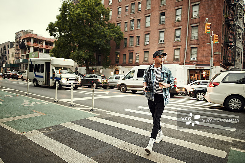 我想在城市里步行更好图片素材