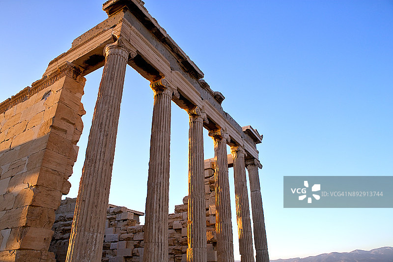 雅典卫城伊瑞克提翁神庙图片素材