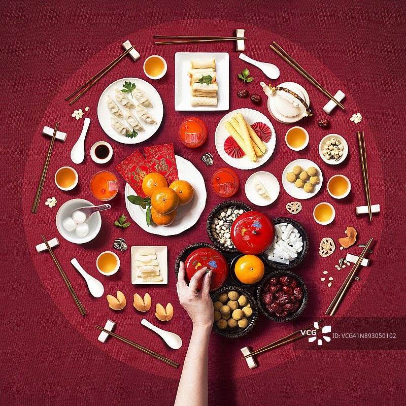 扁平构图：中国新年团圆饭图片素材